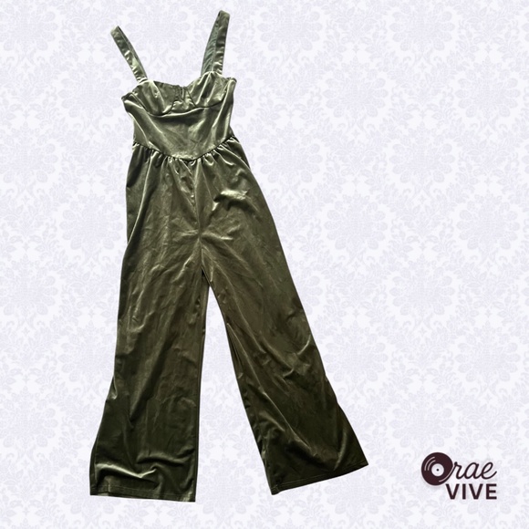 Cider Green Velvet V-Wired Jumpsuit [W/XS/2] - Picture 1 of 5